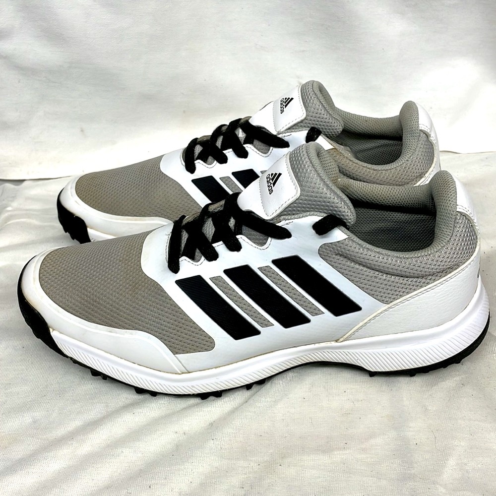 Adidas low top sneakers men sz 10